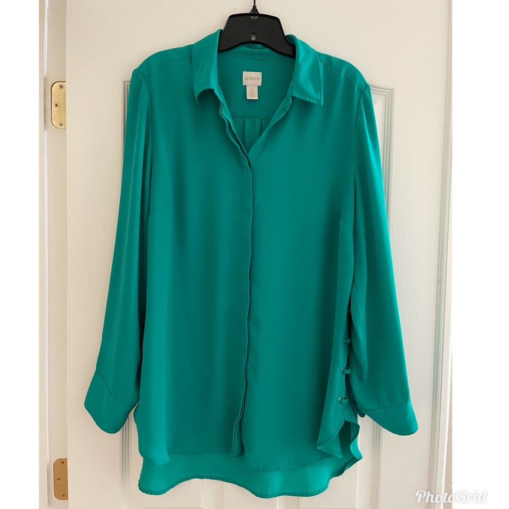 Chico’s Emerald Green Blouse Size 2 US L
